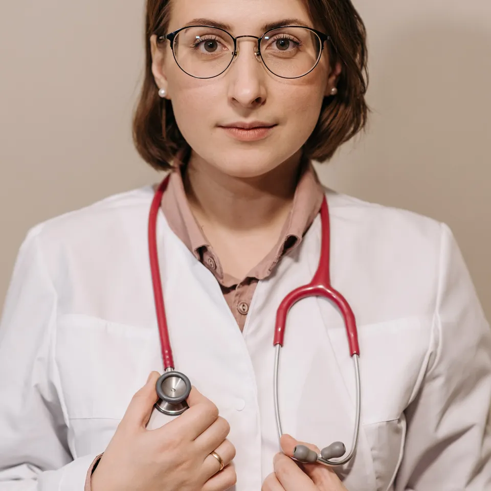Portrait of Dr Meera Nair, obstetrician and gynecologist