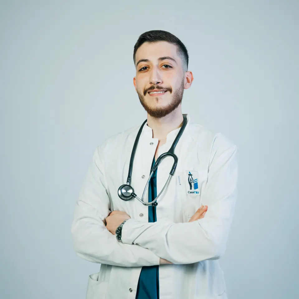Portrait of Dr Ravi Kulkarni, gastroenterologist