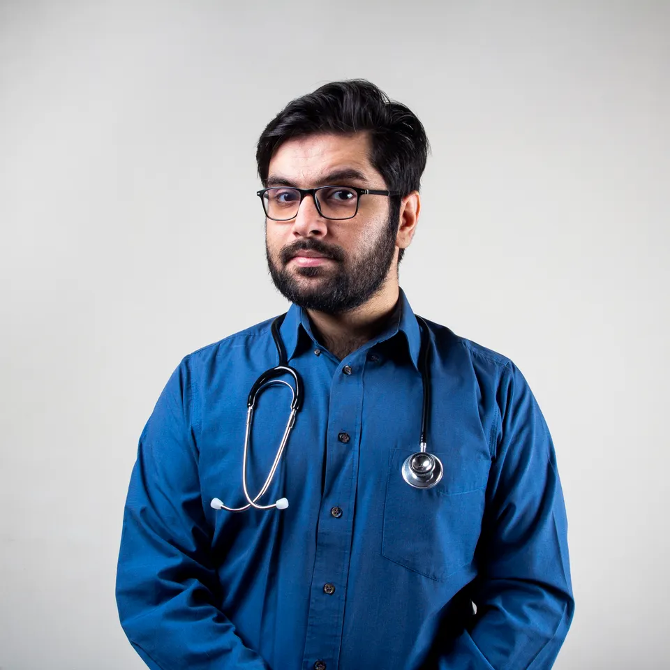Portrait of Dr Suresh Iyer, orthopedic surgeon